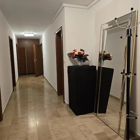 Berghaus Apartment *